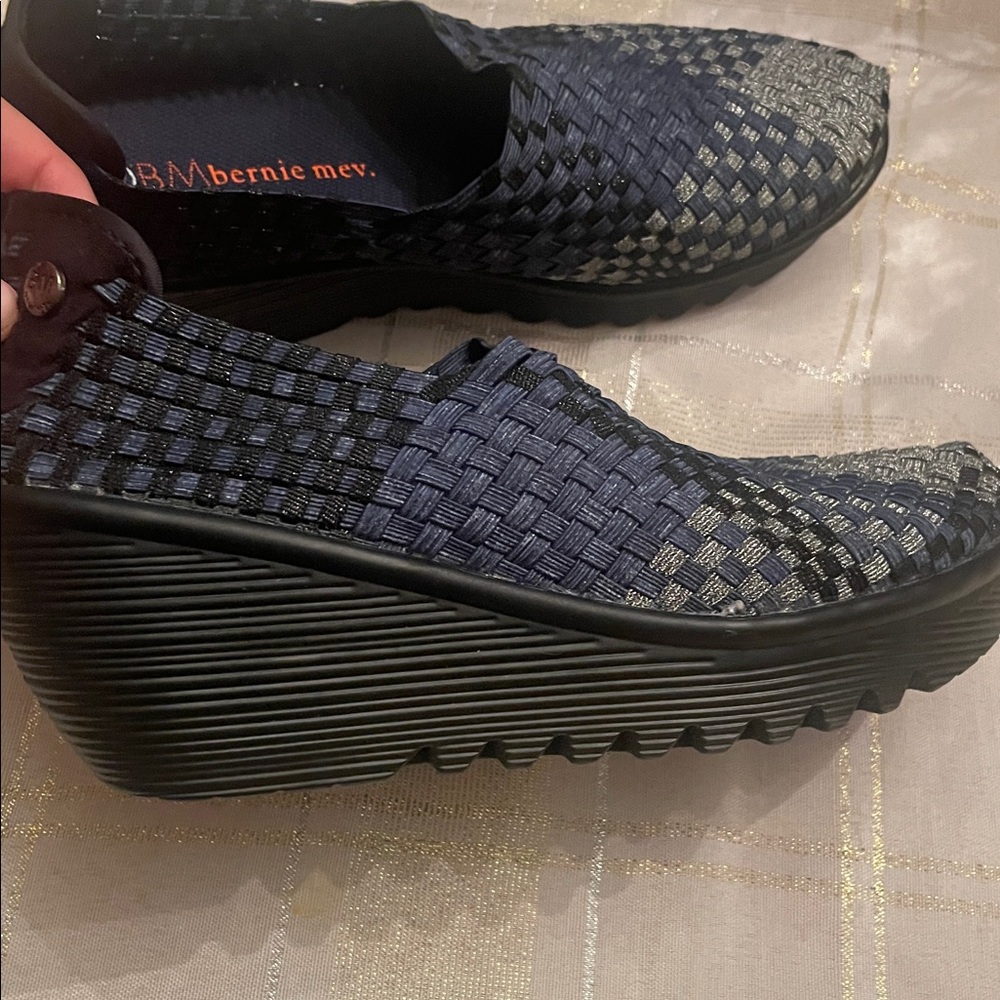 bernie mev. Navy and silver metallic Woven Slip-Ons - Picture 4 of 6